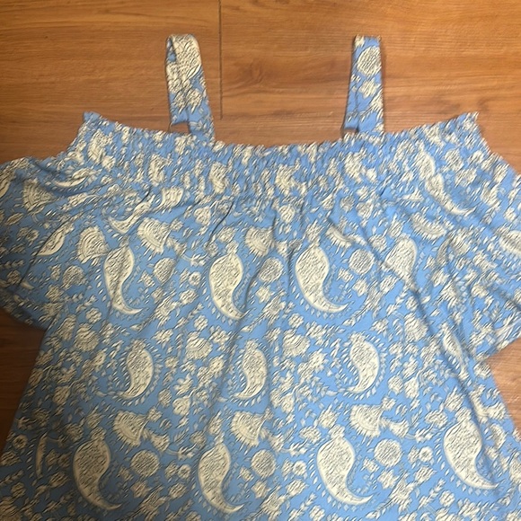 MELLODAY Blue and Cream Paisley Top - Picture 3 of 12